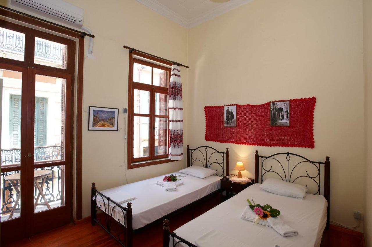 MmeBassia Bed & Breakfast Chania  Bagian luar foto